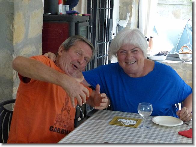 Clicca per scorrere le foto originali ingrandite