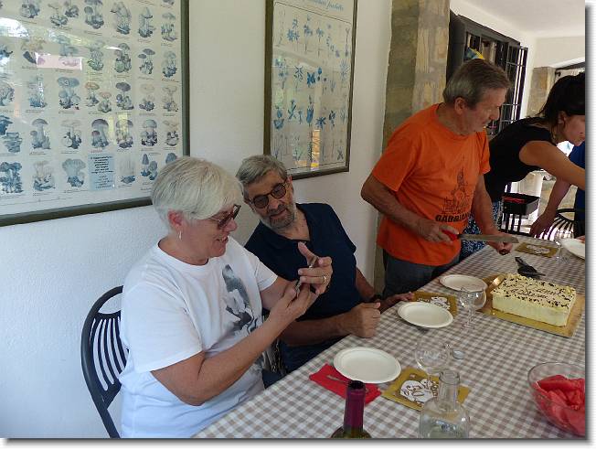 Clicca per scorrere le foto originali ingrandite