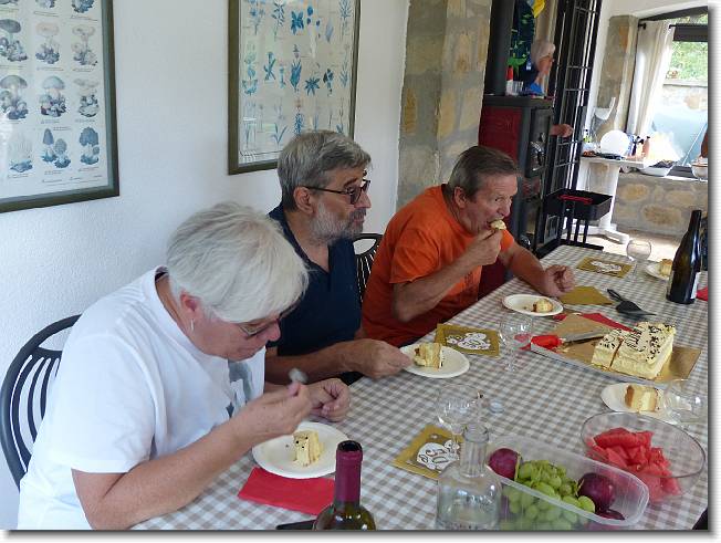 Clicca per scorrere le foto originali ingrandite