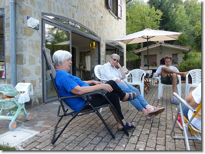 Clicca per scorrere le foto originali ingrandite