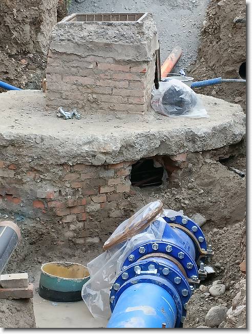 Clicca per scorrere le foto originali ingrandite