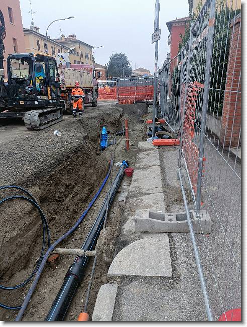 Clicca per scorrere le foto originali ingrandite