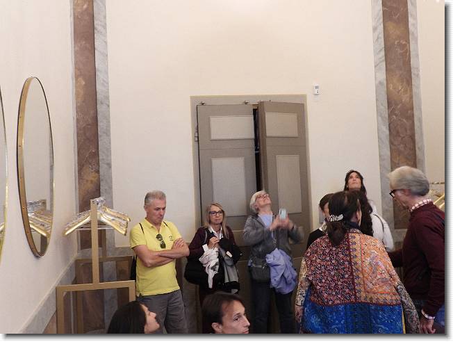 Clicca per scorrere le foto originali ingrandite