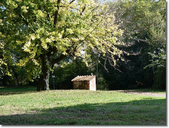 Clicca per scorrere le foto originali ingrandite