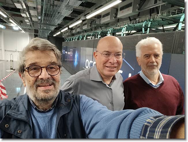 Clicca per scorrere le foto originali ingrandite