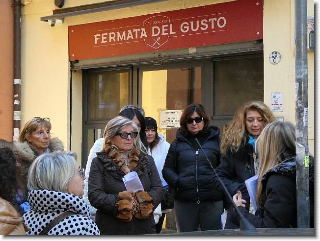 Clicca per scorrere le foto originali ingrandite