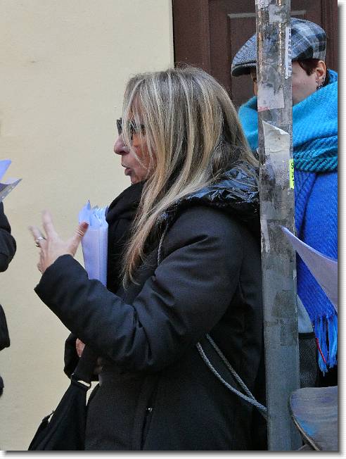 Clicca per scorrere le foto originali ingrandite