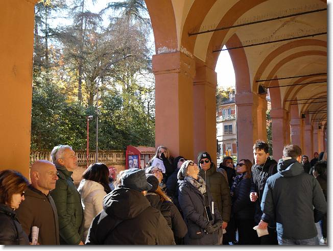 Clicca per scorrere le foto originali ingrandite