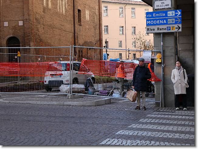 Clicca per scorrere le foto originali ingrandite