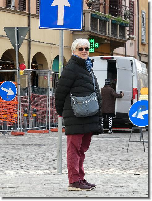 Clicca per scorrere le foto originali ingrandite