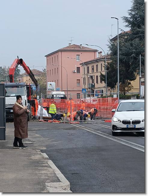 Clicca per scorrere le foto originali ingrandite