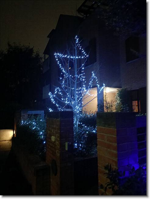 Clicca per scorrere le foto originali ingrandite