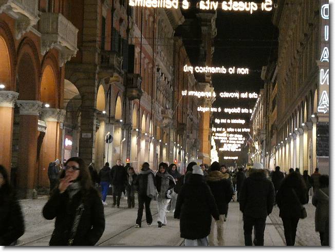 Clicca per scorrere le foto originali ingrandite
