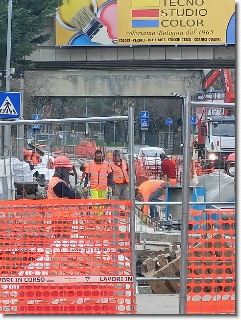 Clicca per scorrere le foto originali ingrandite