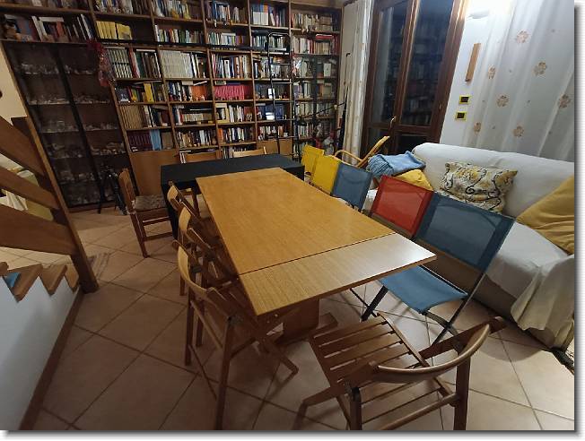Clicca per scorrere le foto originali ingrandite