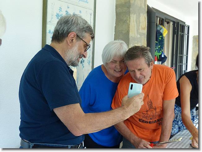 Clicca per scorrere le foto originali ingrandite