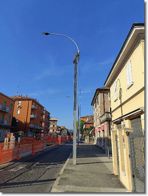 Clicca per scorrere le foto originali ingrandite