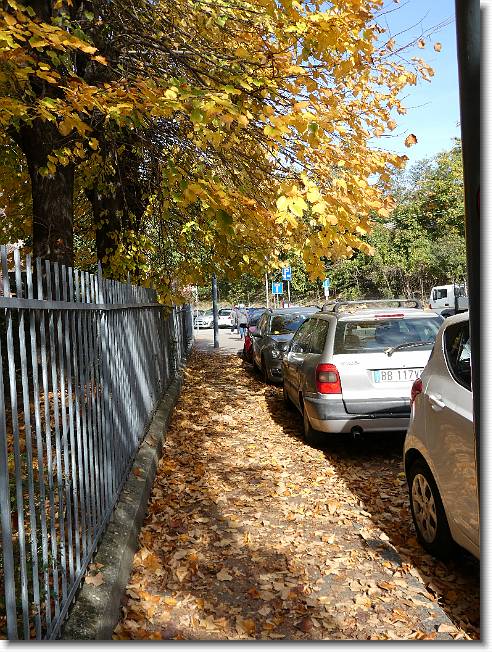 Clicca per scorrere le foto originali ingrandite