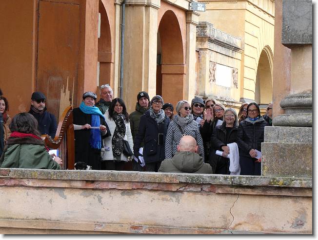Clicca per scorrere le foto originali ingrandite