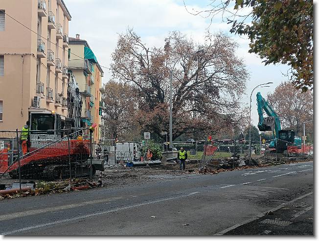 Clicca per scorrere le foto originali ingrandite