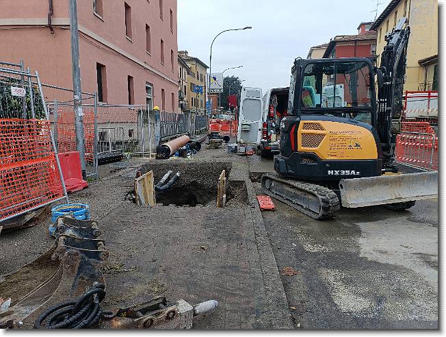 Clicca per scorrere le foto originali ingrandite
