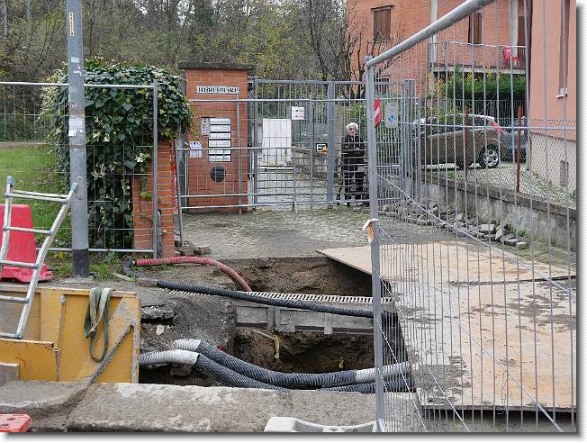 Clicca per scorrere le foto originali ingrandite
