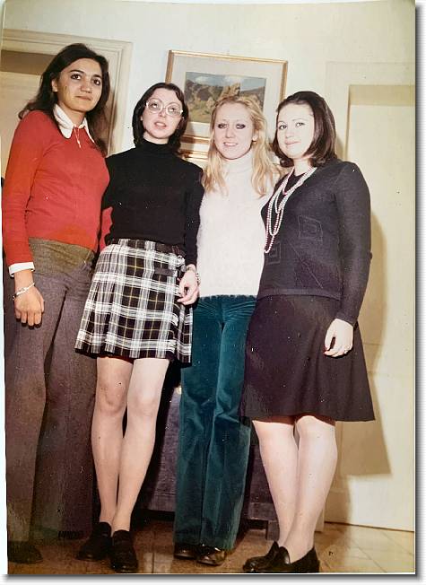 Clicca per scorrere le foto originali ingrandite
